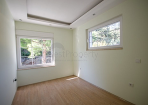 فيلا واسعة منفصلة في منطقة كاميوفا – كيمير