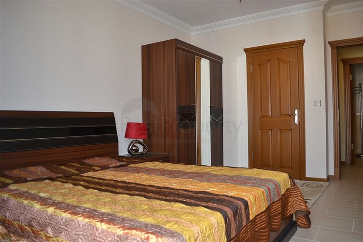 شقة مؤثثة على شاطئ البحر في منطقة محمودلار – ألانيا