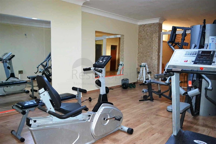 شقة مؤثثة على شاطئ البحر في منطقة محمودلار – ألانيا