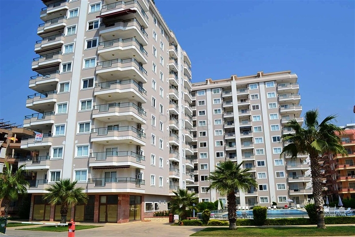 شقة مؤثثة على شاطئ البحر في منطقة محمودلار – ألانيا