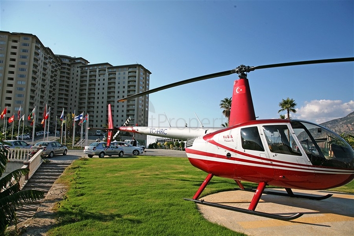 شقق وفلل ضمن مجمع غولد سيتي / الانيا 