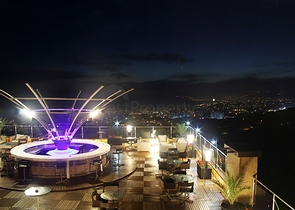 شقق وفلل ضمن مجمع غولد سيتي / الانيا 