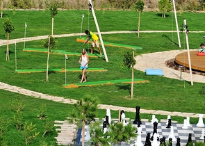 شقق وفلل ضمن مجمع غولد سيتي / الانيا 