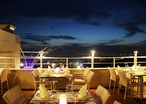 شقق وفلل ضمن مجمع غولد سيتي / الانيا 