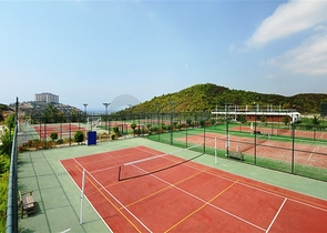 شقق وفلل ضمن مجمع غولد سيتي / الانيا 