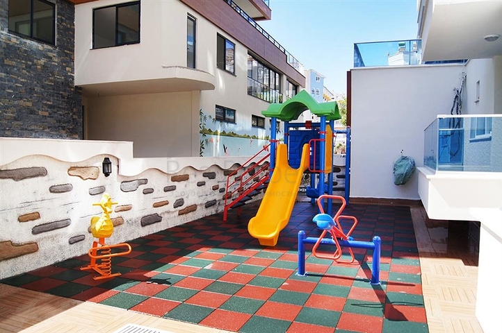 بنتهاوس بتخطيط 3+1 في منطقة محمودلار – ألانيا