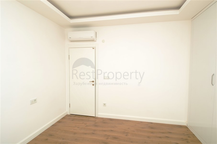 شقة بتخطيط 2+1 ضمن مجمع حديث في منطقة محمودلار – ألانيا