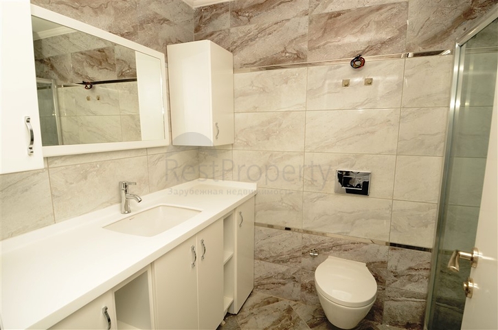 شقة بتخطيط 2+1 ضمن مجمع حديث في منطقة محمودلار – ألانيا