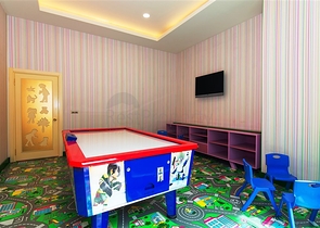 شقة بتخطيط 2+1 ضمن مجمع حديث في منطقة محمودلار – ألانيا