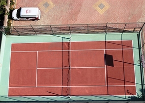 شقة بتخطيط 2+1 بمساحة واسعة في منطقة محمودلار – ألانيا