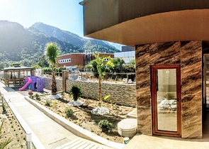 مشروع إستثماري قيد الإنشاء بالأقساط دون فوائد  في منطقة كونيالتي – أنطاليا