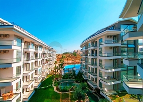 شقة ضمن مجمع سكني فاخر في منطقة كاستل – ألانيا