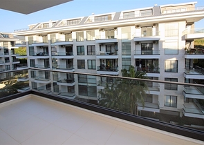 شقة ضمن مجمع سكني فاخر في منطقة كاستل – ألانيا