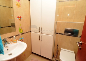 شقة مؤثثة على الخط الأول من البحر في مركز ألانيا