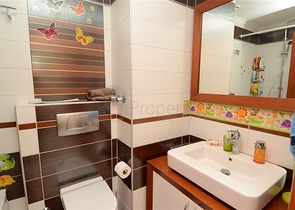 شقة مؤثثة على الخط الأول من البحر في مركز ألانيا