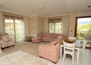 شقة مؤثثة على الخط الأول من البحر في مركز ألانيا