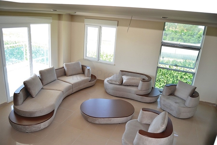 شقة دوبلكس فاخرة في منطقة كاستل – ألانيا