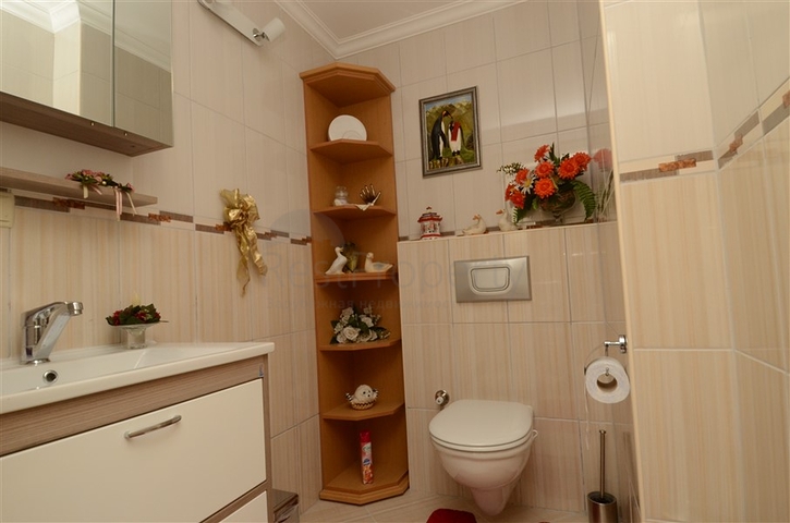 دوبلكس مؤثثة بالكامل في منطقة محمودلار – ألانيا