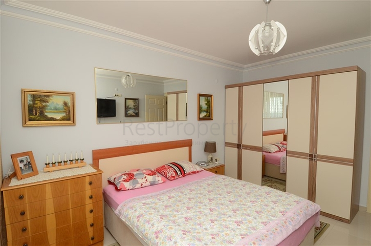 دوبلكس مؤثثة بالكامل في منطقة محمودلار – ألانيا