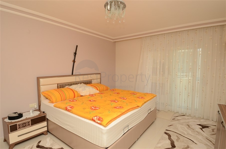 دوبلكس مؤثثة بالكامل في منطقة محمودلار – ألانيا