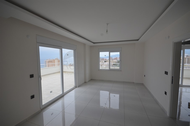 شقة بنتهاوس مع مناظر ساحرة لاتوصف في منطقة محمودلار – ألانيا