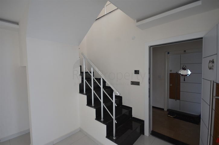 شقة بنتهاوس مع مناظر ساحرة لاتوصف في منطقة محمودلار – ألانيا