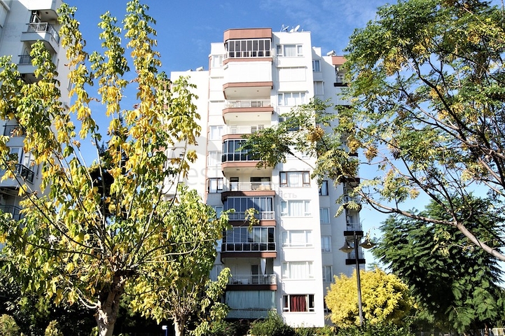 شقة مؤثثة في منطقة لارا – أنطاليا