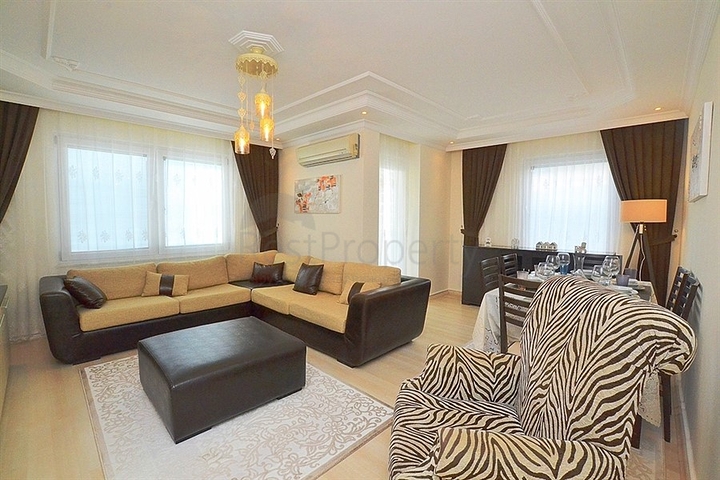 شقة عائلية واسعة مؤثثة في منطقة محمودلار – ألانيا
