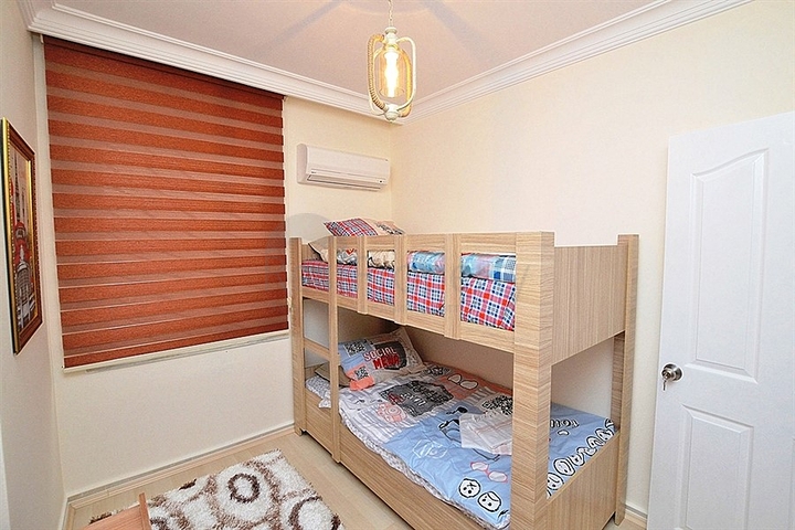 شقة عائلية واسعة مؤثثة في منطقة محمودلار – ألانيا