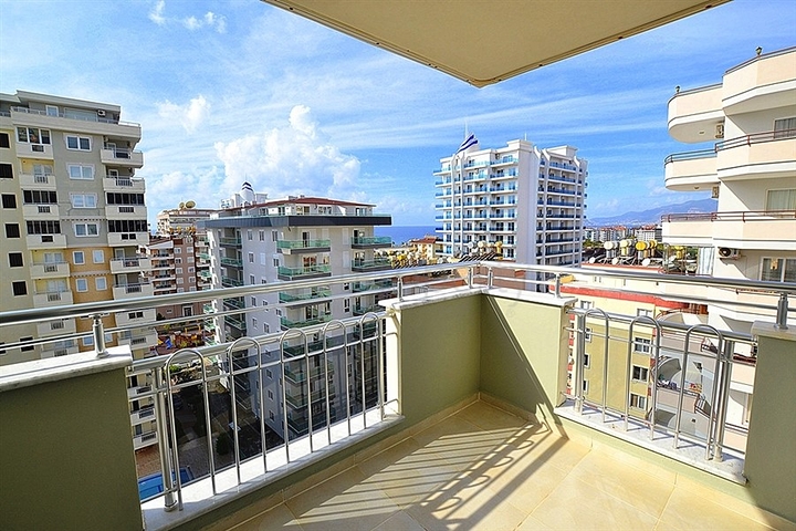 شقة عائلية واسعة مؤثثة في منطقة محمودلار – ألانيا