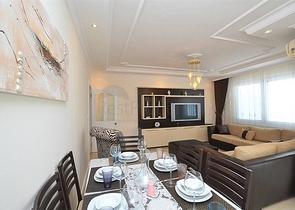 شقة عائلية واسعة مؤثثة في منطقة محمودلار – ألانيا