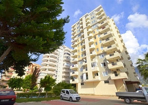 شقة عائلية واسعة مؤثثة في منطقة محمودلار – ألانيا