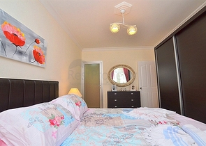 شقة عائلية واسعة مؤثثة في منطقة محمودلار – ألانيا