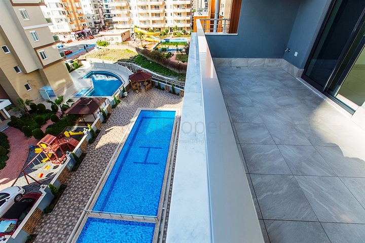 شقق ضمن مجمع سكني في منطقة محمودلار – ألانيا