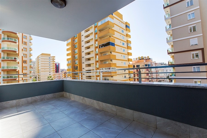 شقق ضمن مجمع سكني في منطقة محمودلار – ألانيا