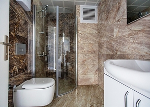 شقق ضمن مجمع سكني في منطقة محمودلار – ألانيا