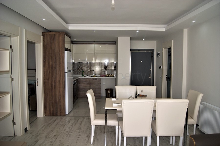 شقة مؤثثة في حي ليمان من منطقة كونيالتي – أنطاليا