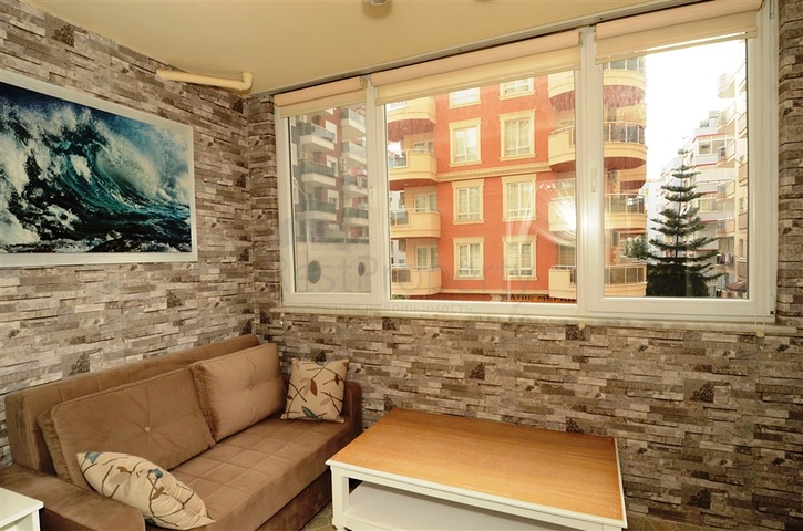 شقة مؤثثة من قبل المالك في منطقة محمودلار – ألانيا