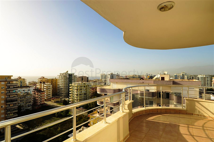 شقق عائلية واسعة في منطقة محمودلار – ألانيا