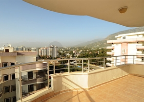 شقق عائلية واسعة في منطقة محمودلار – ألانيا