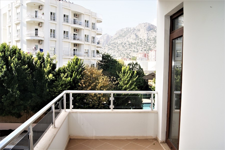 شقة بتخطيط 2+1 في حي هورما كونيالتي – أنطاليا