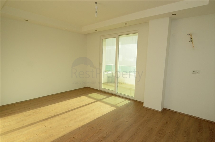 شقة دوبلكس مع إمكانية الوصول إلى الحديقة في منطقة كاستل – ألانيا