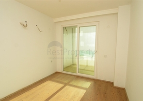 شقة دوبلكس مع إمكانية الوصول إلى الحديقة في منطقة كاستل – ألانيا