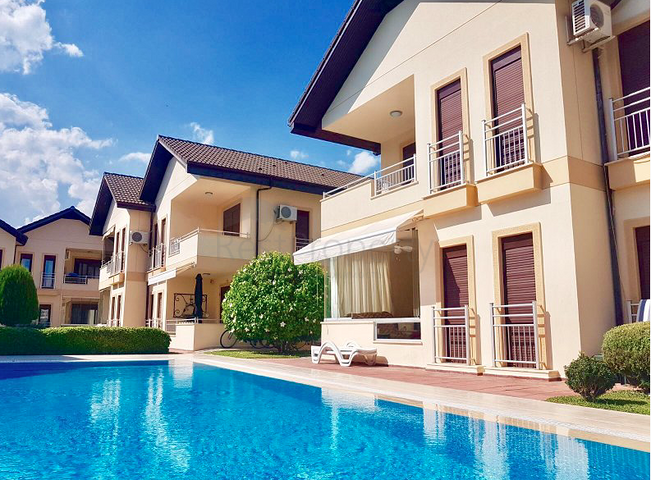 فيلا مؤثثة بالكامل في كيمير