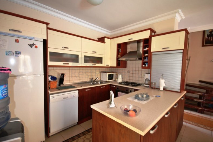 فيلا مؤثثة بالكامل في كيمير