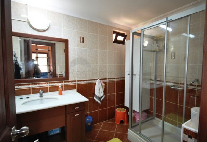 فيلا مؤثثة بالكامل في كيمير