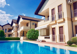 فيلا مؤثثة بالكامل في كيمير