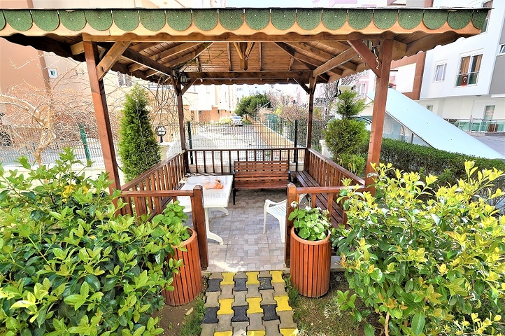 شقة بتخطيط 1+1 في منطقة هورما كونيالتي – أنطاليا