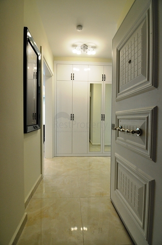 مشروع إستثماري حديث على الخط الاول في منطقة محمودلار - ألانيا