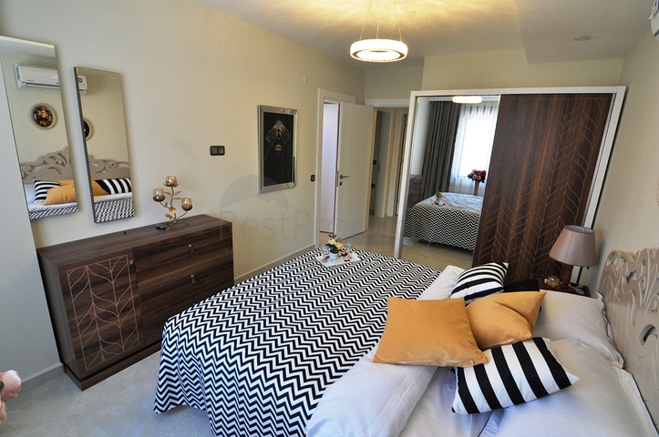 مشروع إستثماري حديث على الخط الاول في منطقة محمودلار - ألانيا